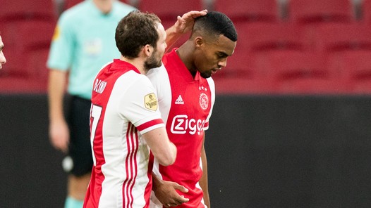 Ajax verliest grip op Feyenoord na uitvallen Ryan Gravenberch