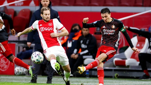 Feyenoord en Ajax pokeren om Steven Berghuis: wie heeft de langste adem? 