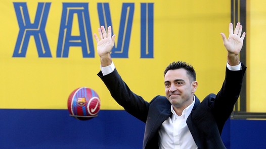 Xavi terug in Camp Nou: de echo van Cruijff