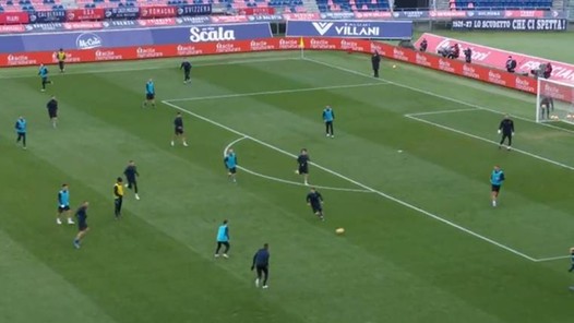 Inter begint aan warming-up voor wedstrijd die niet gespeeld wordt