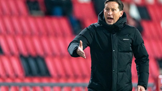 'Het is een ratjetoe bij PSV: Roger Schmidt doet onlogische dingen'