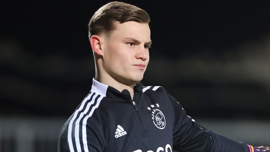Charlie Setford, de jonge Ajax-goalie met Engelse dromen 