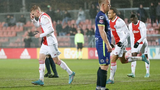 TOP Oss grapt over 'Champions League-opstelling' Jong Ajax