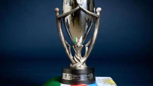 UEFA presenteert trofee voor Finalissima