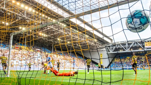 Vitesse zakt diep weg in moeras van onzekerheid en onkunde