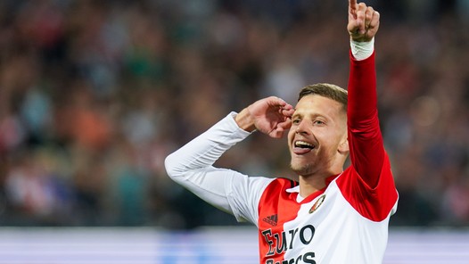 Dick Voormekaar Podcast Extra: moet Feyenoord optie van Szymański al lichten?