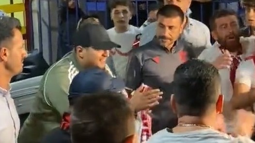 Ihattaren krijgt heldenontvangst van Samsunspor-fans