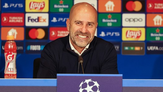 Peter Bosz uitgebreid over het Champions League-succes: 'Dit is een droomstart'