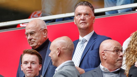 Louis van Gaal brengt Ajax in beweging