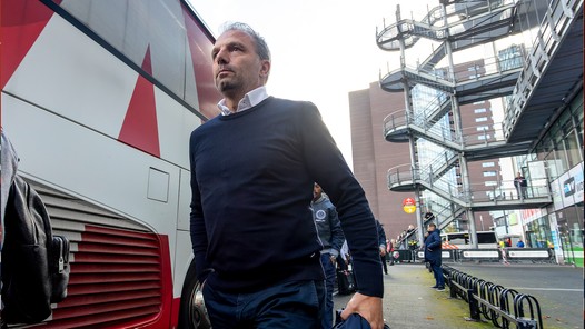 'Maurice Steijn en de spelers van Ajax begrijpen elkaar blijkbaar niet'