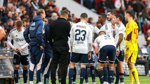 Ajax bereikt de bodem: 'We zijn bezig de club te repareren'