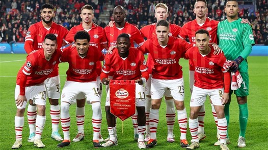 PSV op Rapport: vleugelspitsen laten het afweten tegen Dortmund