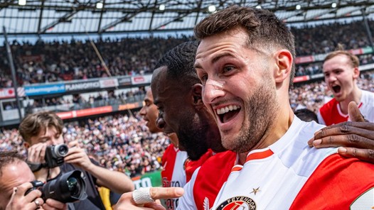 Nieuw tijdperk bij Feyenoord en basisplaats Giménez niet in gevaar