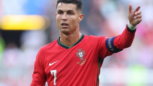 Onzelfzuchtige Ronaldo laat het ene EK-record liggen en evenaart het andere record