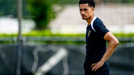 Recordtransfer van muitende Omgba bewijst gelijk van Pierre van Hooijdonk