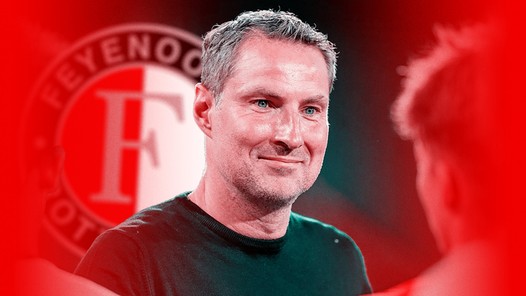 Hier houdt Priske zich aan vast richting PSV