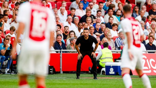 Farioli legt uit hoe hij met Ajax 'veel beter' wil gaan aanvallen