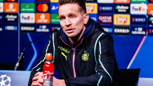 Luuk de Jong over vormcrisis PSV: 'Ik denk wel eens: hoe kan dit allemaal?'