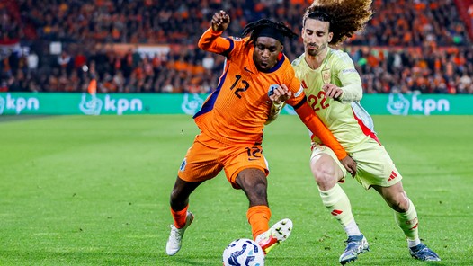 'Modern' Oranje superieur aan 'hulpeloos' Spanje: 'Marteling in Mestalla dreigt' 
