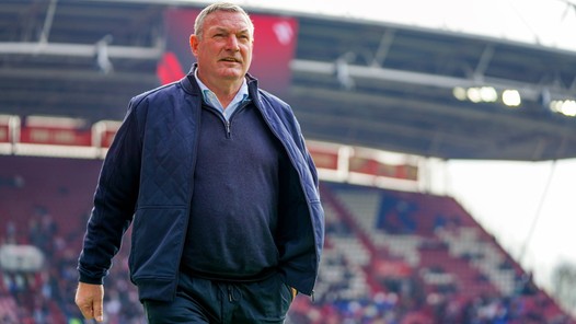 FC Utrecht leidt Erik ten Hag rond en weigert eventueel 'Europees' feestje