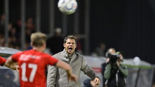 Almere City FC degradeert: 'Handhaving was ook niet terecht geweest'
