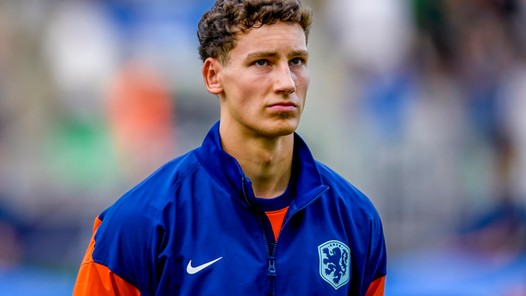 Tevreden Van Bommel wilde eigenlijk geen assist geven