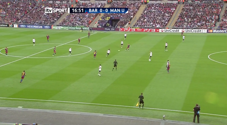 Typerend beeld van Barcelona onder Pep Guardiola: veldbezetting die moet leiden tot controle over het middenveld.