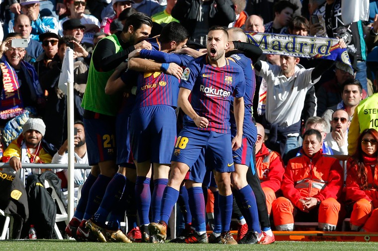 Barcelona viert de 0-2 in het hol van de leeuw.