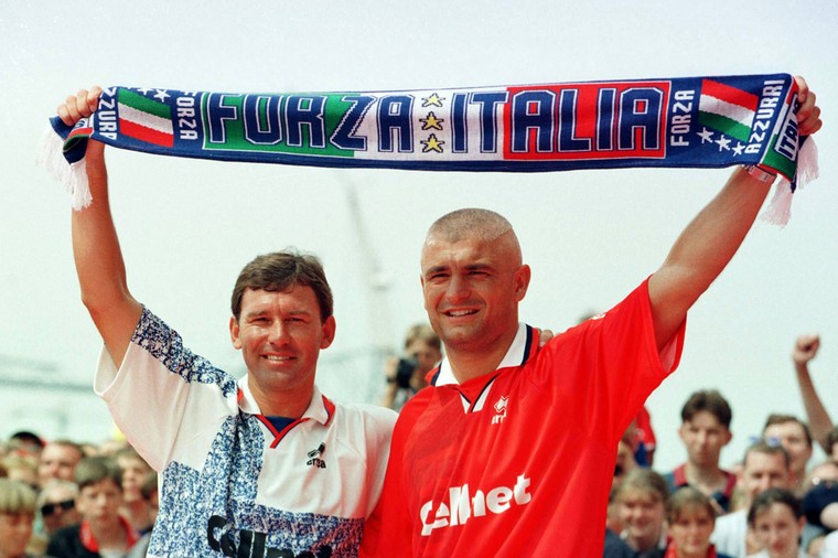 In de zomer van 1996 haalde speler/trainer Bryan Robson de Italiaan groots in bij Middlesbrough. Fabrizio Ravanelli had kort daarvoor met Juventus de Champions League gewonnen en kostte de Engelse club zeven miljoen pond.