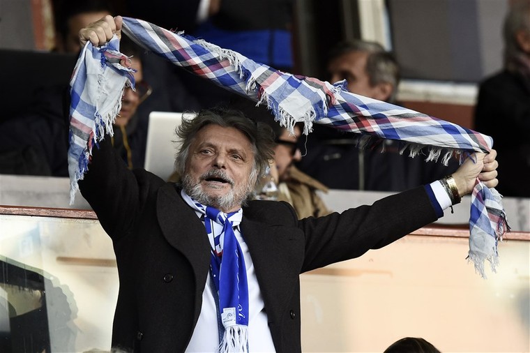 Sampdoria-president Massimo Ferrero even flamboyant als altijd op de tribune