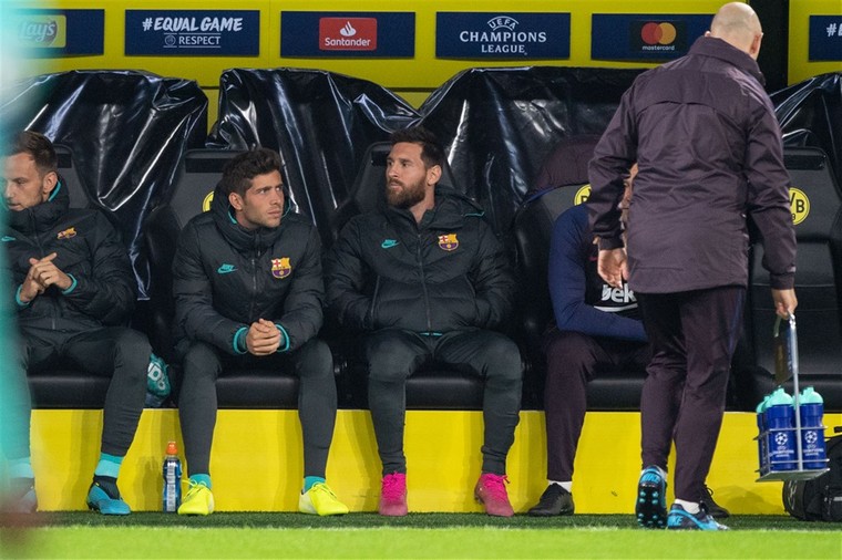 Begin dit seizoen begon Lionel Messi op de bank in het uitduel met Borussia Dortmund (0-0), toen hij op de weg terug was van een blessure.