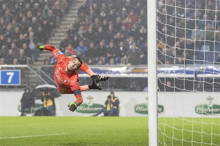 Justin Bijlow hield Feyenoord op de been met enkele prima reddingen. 