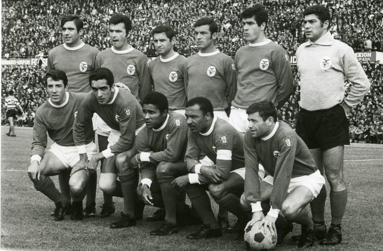 Het grote Benfica uit de jaren zestig, met centraal vooraan sterspeler Eusebio.