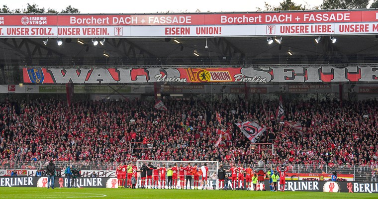 1. FC Union Berlin viert op 19 oktober 2019 de 2-0 overwinning op SC Freiburg met de aanhang. De Berlijnse club is nog de enige uit de voormalige heilstaat op het hoogste niveau.