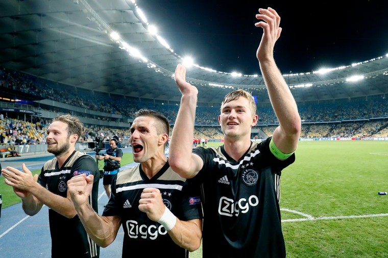 Ajax bereikte in het memorabele seizoen 2018/19 het hoofdtoernooi van de Champions League door Dinamo Kiev in de play-offs te verslaan. 