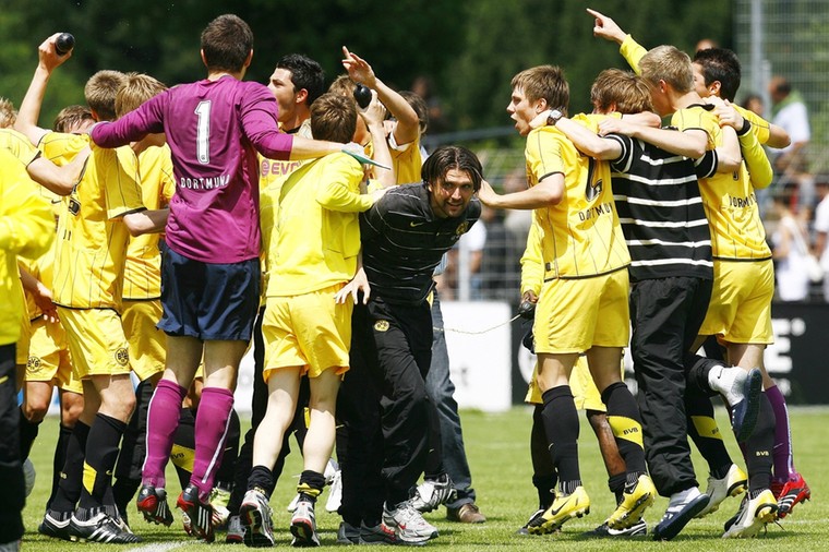 Peter Hyballa in de zomer van 2009 als trainer van Borussia Dortmund Onder-19. 