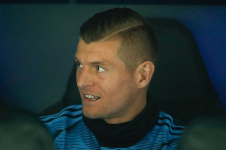 Toni Kroos begon eind februari op de bank tegen Manchester City, een keuze die ze in Spanje niet konden volgen.