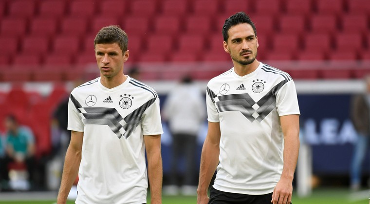 Na tweeënhalf jaar afwezigheid keren Thomas Müller en Mats Hummels terug in de Duitse selectie.