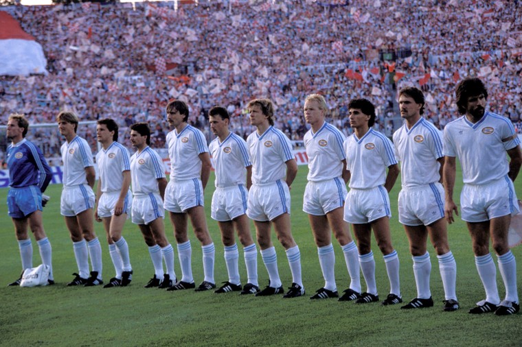 PSV in 1988, voor de Europa Cup I-finale tegen Benfica.