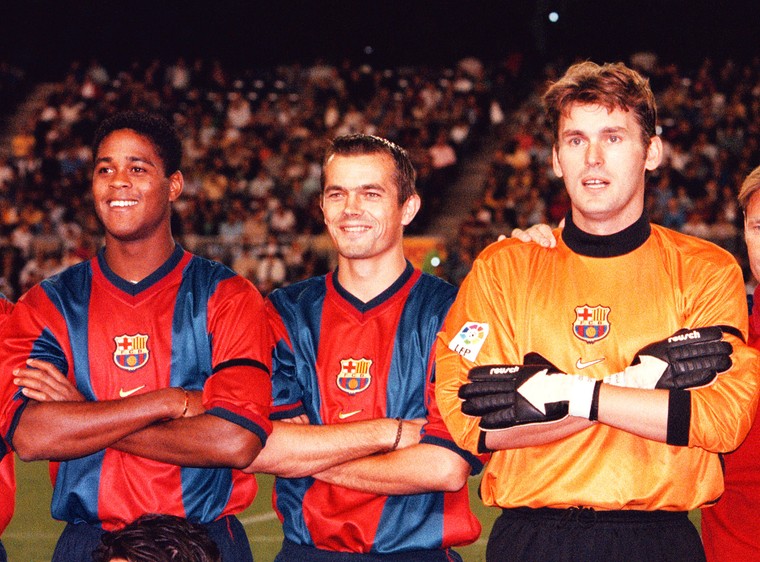 Patrick Kluivert, Phillip Cocu en Ruud Hesp eind jaren negentig als spelers van Barcelona. 