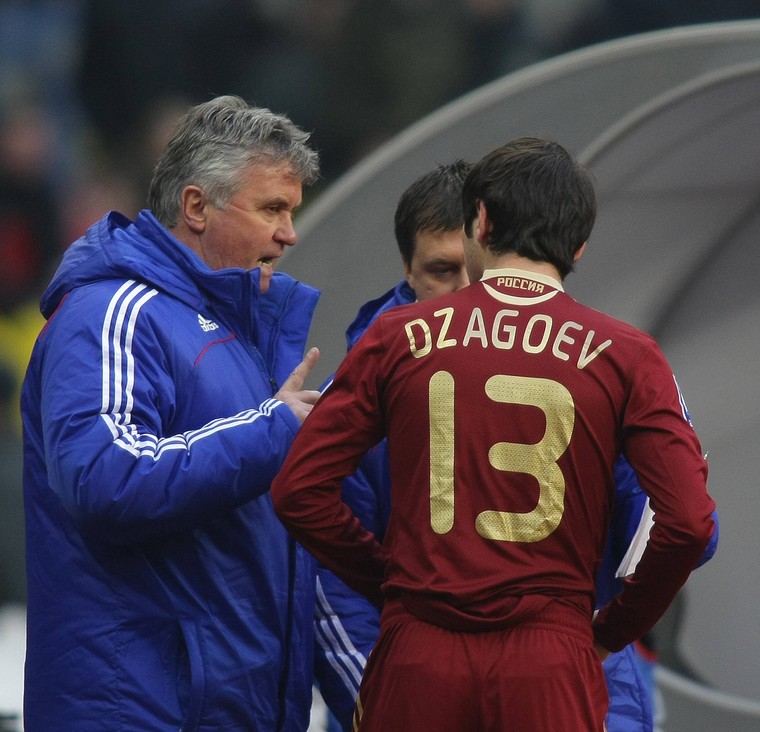 Alan Dzagoev debuteerde onder Guus Hiddink bij de Russische ploeg.