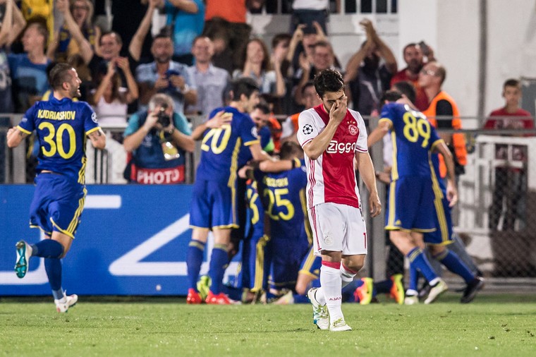 Ajax druipt af tegen Rostov.