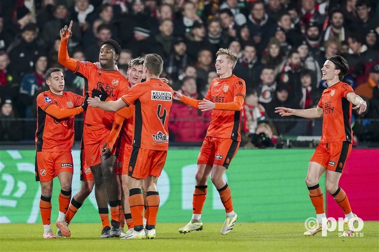Een zeldzaam moment van geluk voor FC Volendam. Vlak voor tijd ging het toch weer helemaal mis voor de uitclub.