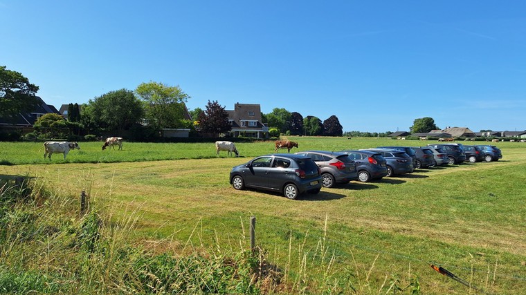 De parkeerplaats in Terwolde.