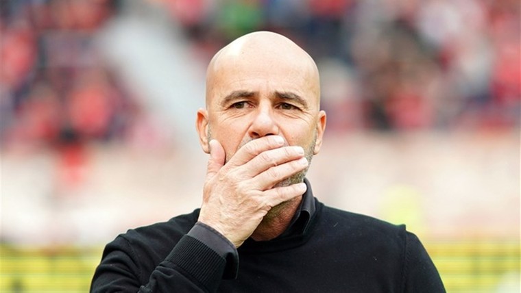 Bosz ziet Leverkusen de koppositie door de vingers glippen 