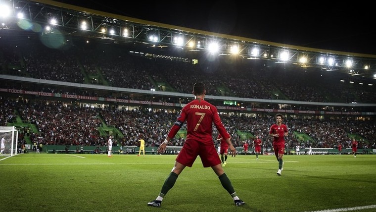 Ronaldo-feest in Lissabon: beauty, grandioze cijfers en zéér speciaal eerbetoon