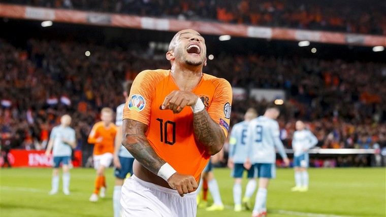 Oranje blijft UEFA-ranking domineren, Memphis stoot De Jong van kop