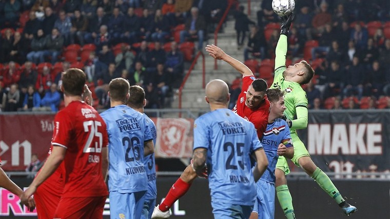 Vrije val FC Twente duurt voort op pijnlijke avond