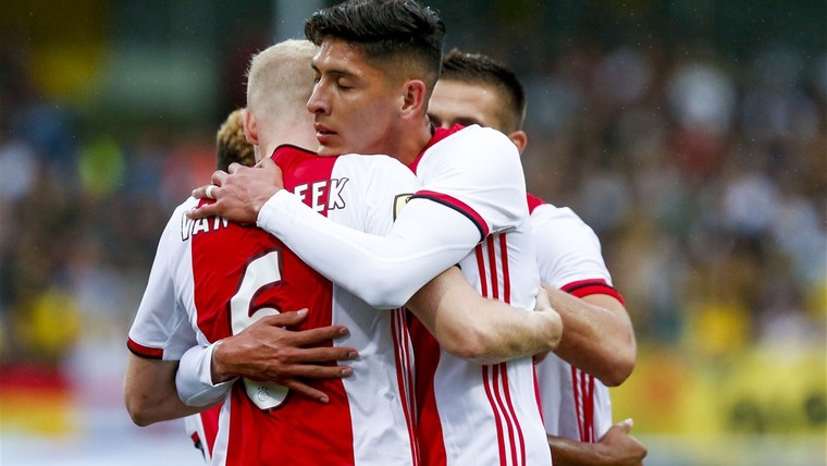 Ajax neemt twijfels weg over Van de Beek, Álvarez en Martínez