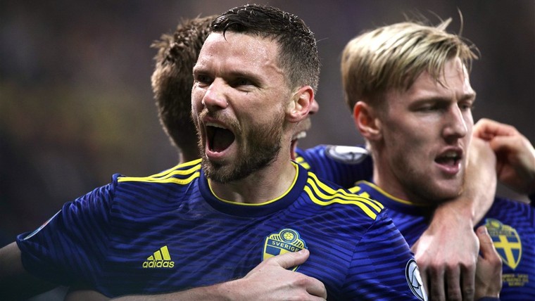Berg helpt Zweden in kraker naar EK, bijzonder debutantenbal Spanje